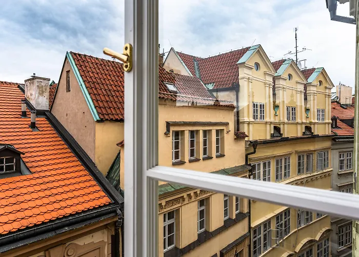 Charles In Old Town *