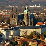 Charles In Old Town Apartament Praga