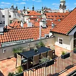 Apartamento Charles In Old Town *