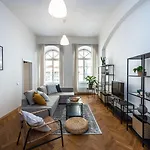 Apartamento Charles In Old Town *